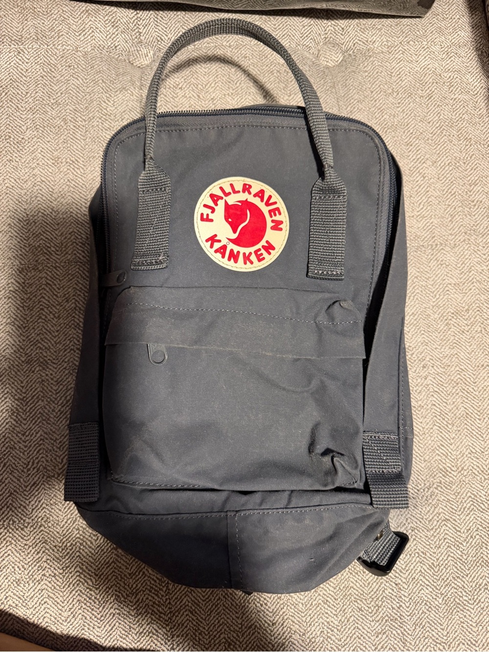 Fjallraven Kanken Classic Backpack in Black with Red Logo